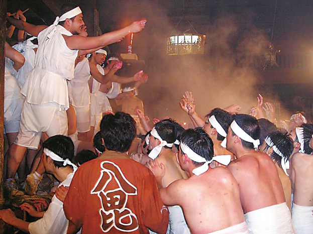 越後浦佐毘沙門堂裸押合大祭